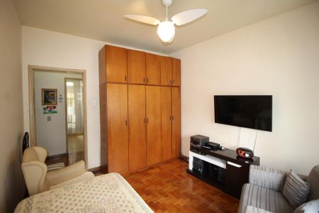 Apartamento à venda com 38m², 1 quarto e sem vagaSala/Quarto