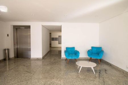 Apartamento à venda com 94m², 3 quartos e 3 vagasHall de entrada