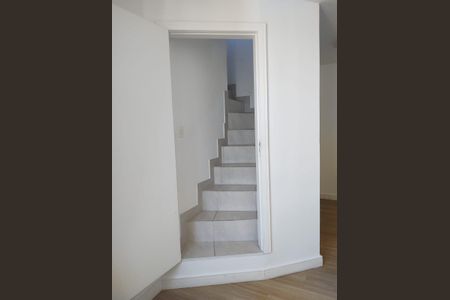 Apartamento para alugar com 173m², 3 quartos e 1 vaga