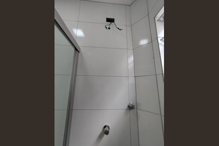 Banheiro - torneira de casa para alugar com 1 quarto, 45m² em Jardim Santa Cruz, São Paulo