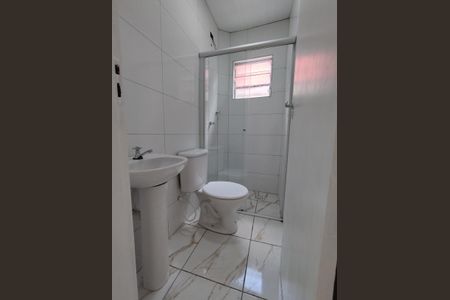 Banheiro - torneira de casa para alugar com 1 quarto, 45m² em Jardim Santa Cruz, São Paulo
