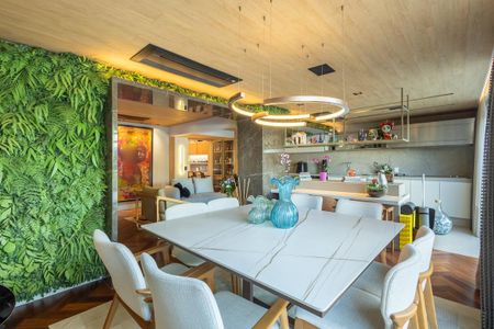 Apartamento à venda com 2 quartos, 174m² em Indianópolis, São Paulo