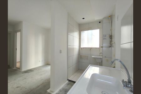 Apartamento à venda com 44m², 2 quartos e sem vaga Apartamento à venda com 44m², 2 quartos e sem vagaCozinha e Área de Serviço