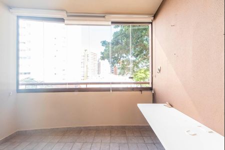 Apartamento à venda com 77m², 2 quartos e 2 vagasVaranda da Sala
