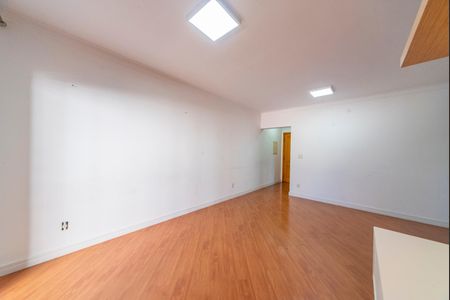 Apartamento à venda com 77m², 2 quartos e 2 vagasSala
