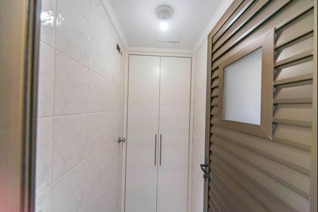 Apartamento à venda com 77m², 2 quartos e 2 vagasDespensa