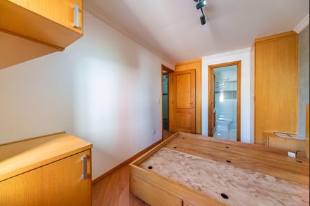 Apartamento à venda com 77m², 2 quartos e 2 vagasQuarto 2