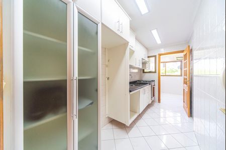 Apartamento à venda com 77m², 2 quartos e 2 vagasCozinha 