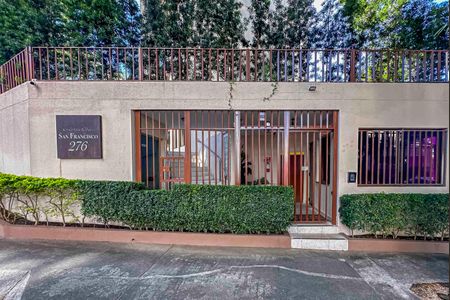 Apartamento à venda com 77m², 2 quartos e 2 vagasFachada e portaria