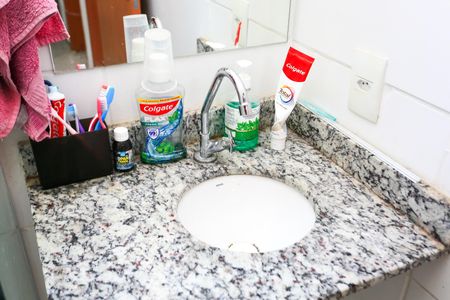 Apartamento para alugar com 70m², 2 quartos e sem vagaBanheiro