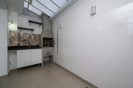 Varanda de casa de condomínio para alugar com 2 quartos, 66m² em Vila do Encontro, São Paulo