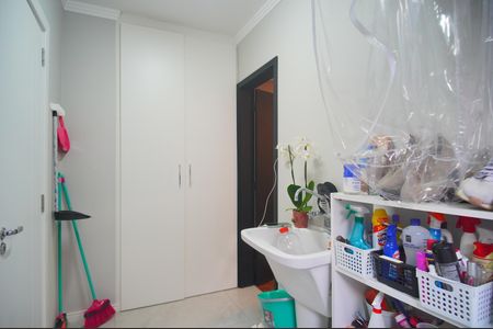 Casa à venda com 292m², 4 quartos e 4 vagasÁrea de Serviço