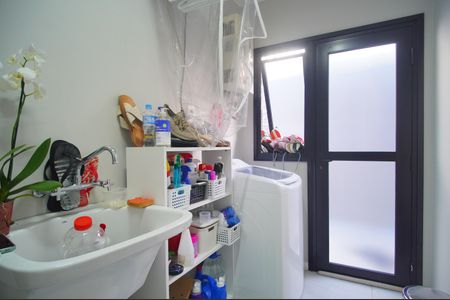 Casa à venda com 292m², 4 quartos e 4 vagasÁrea de Serviço