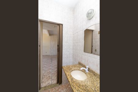 Apartamento para alugar com 60m², 2 quartos e sem vaga Apartamento para alugar com 60m², 2 quartos e sem vagaBanheiro