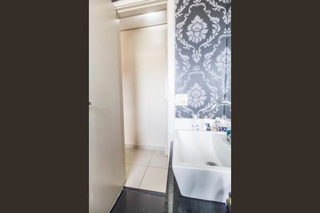 Apartamento à venda com 74m², 3 quartos e 1 vaga Apartamento à venda com 74m², 3 quartos e 1 vagaBanheiro da Suíte