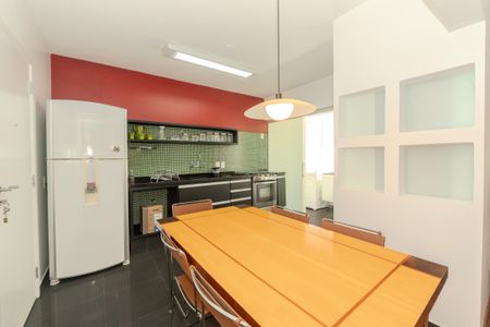 Apartamento para alugar com 105m², 2 quartos e 1 vagaCozinha