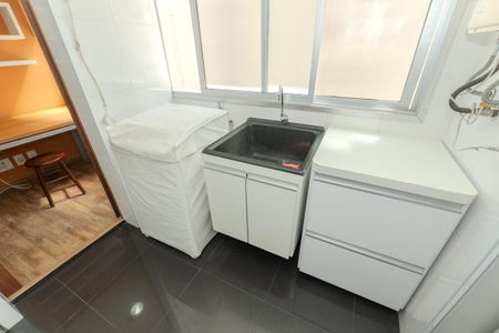 Apartamento para alugar com 105m², 2 quartos e 1 vagaÁrea de Serviço