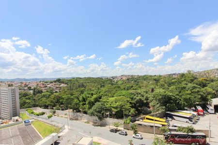 Vista da Suíte de apartamento para alugar com 2 quartos, 52m² em Jardim dos Comerciários, Belo Horizonte