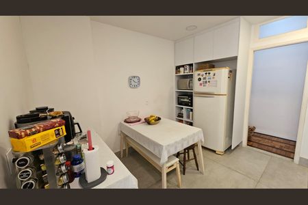 Apartamento à venda com 134m², 4 quartos e 1 vaga Apartamento à venda com 134m², 4 quartos e 1 vagaCozinha