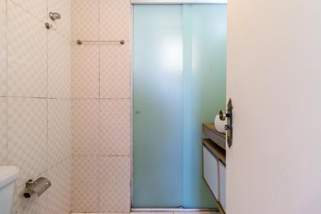 Apartamento à venda com 60m², 2 quartos e 1 vagaBanheiro Social