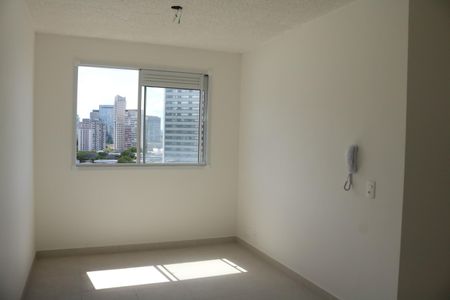 Sala de apartamento para alugar com 2 quartos, 34m² em Parque Industrial Tomas Edson, São Paulo