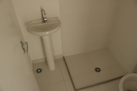 Apartamento para alugar com 34m², 2 quartos e sem vagaBanheiro