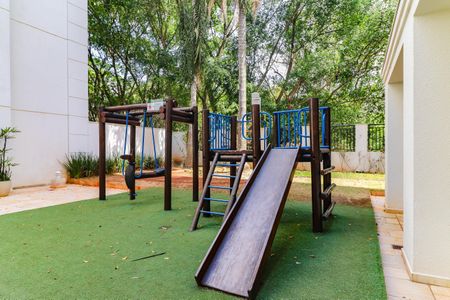 Apartamento à venda com 90m², 2 quartos e 2 vagas Apartamento à venda com 90m², 2 quartos e 2 vagasÁrea comum - Playground