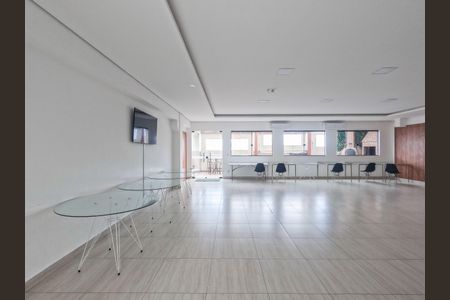 Apartamento para alugar com 44m², 2 quartos e 1 vaga