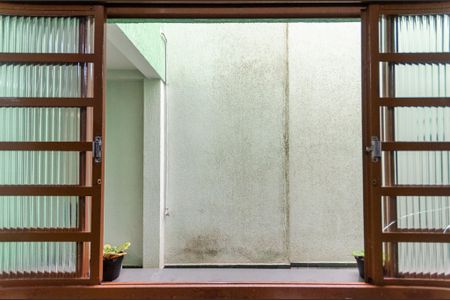 Casa à venda com 190m², 3 quartos e 3 vagas Casa à venda com 190m², 3 quartos e 3 vagasCozinha - Janela