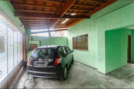 Casa à venda com 190m², 3 quartos e 3 vagas Casa à venda com 190m², 3 quartos e 3 vagasGaragem
