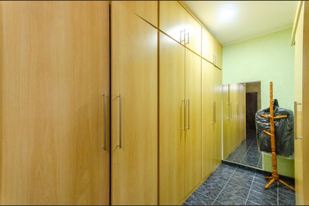 Casa à venda com 190m², 3 quartos e 3 vagas Casa à venda com 190m², 3 quartos e 3 vagasSuíte - Closet