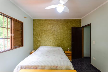 Casa à venda com 190m², 3 quartos e 3 vagas Casa à venda com 190m², 3 quartos e 3 vagasSuíte