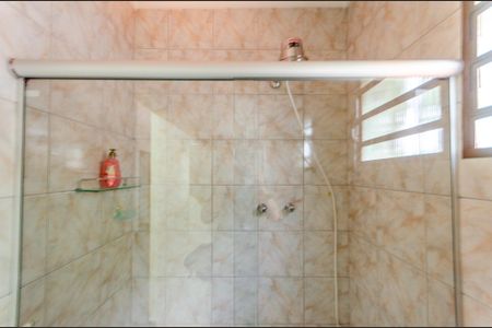 Casa à venda com 190m², 3 quartos e 3 vagas Casa à venda com 190m², 3 quartos e 3 vagasSuíte - Banheiro