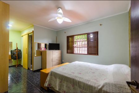 Casa à venda com 190m², 3 quartos e 3 vagas Casa à venda com 190m², 3 quartos e 3 vagasSuíte