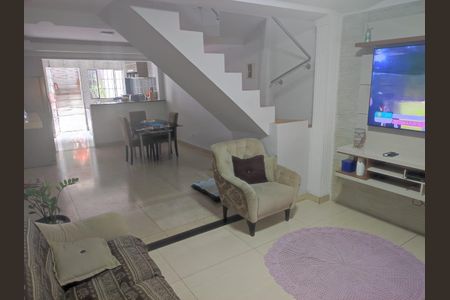 Casa à venda com 2 quartos, 180m² em Jardim Santa Cecilia, Guarulhos