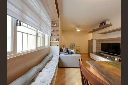 Apartamento à venda com 68m², 2 quartos e 1 vagaSala