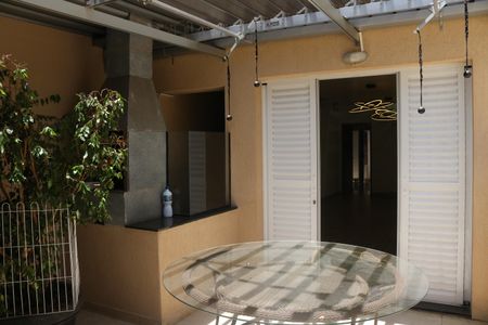 Casa para alugar com 90m², 2 quartos e 1 vagaVaranda