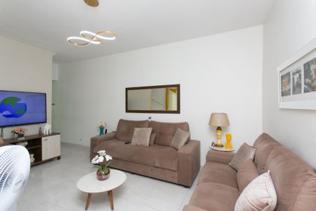 Casa à venda com 125m², 3 quartos e 1 vagaSala