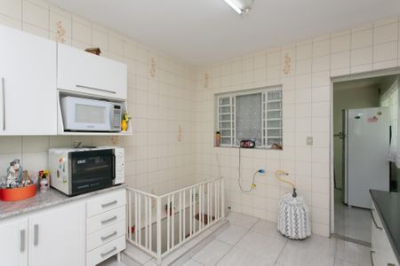 Casa à venda com 125m², 3 quartos e 1 vagaÁrea de Serviço 