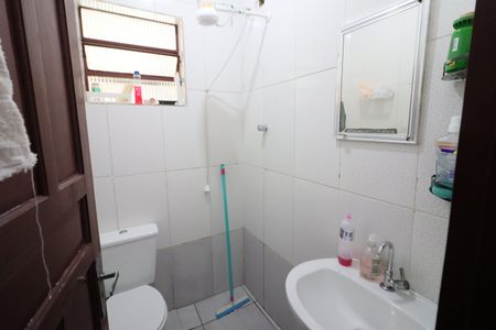 Casa à venda com 350m², 5 quartos e 3 vagasBanheiro 2