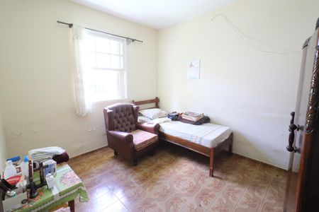 Casa à venda com 350m², 5 quartos e 3 vagasQuarto 2