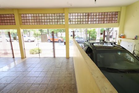 Casa à venda com 350m², 5 quartos e 3 vagasGaragem