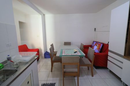 Casa à venda com 350m², 5 quartos e 3 vagasSala/Cozinha 2