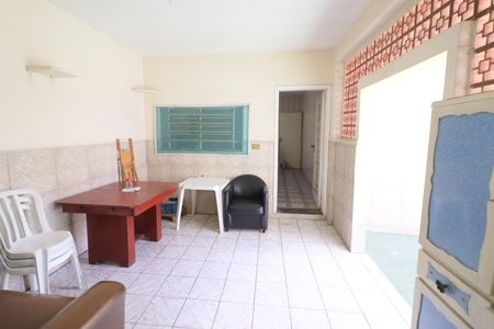 Casa à venda com 350m², 5 quartos e 3 vagasÁrea de Serviço