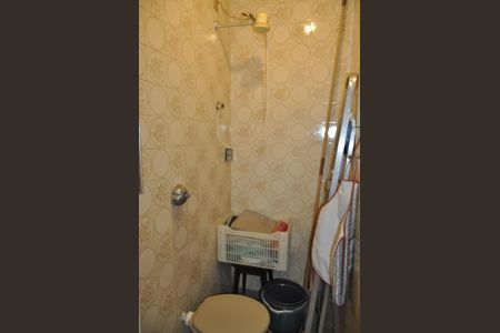 Casa à venda com 326m², 5 quartos e sem vagaBanheiro de Serviço