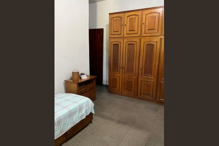 Casa à venda com 326m², 6 quartos e sem vagaQuarto