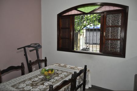 Casa à venda com 326m², 5 quartos e sem vagaSala