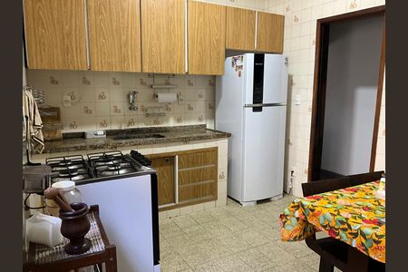 Casa à venda com 326m², 6 quartos e sem vagaCozinha