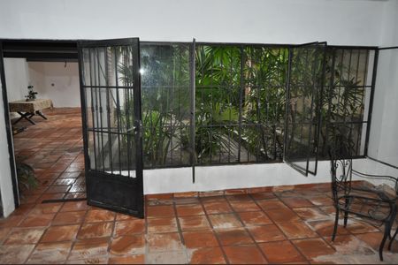 Casa à venda com 326m², 5 quartos e sem vagaÁrea comum