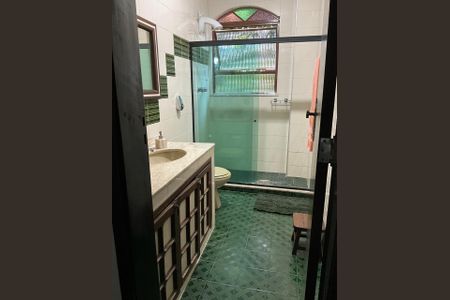 Casa à venda com 326m², 6 quartos e sem vagaBanheiro